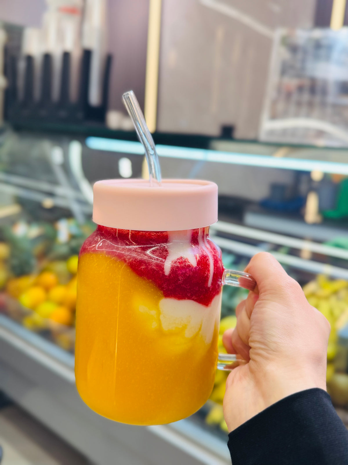 Clear Glass cocktail Mug with Straw