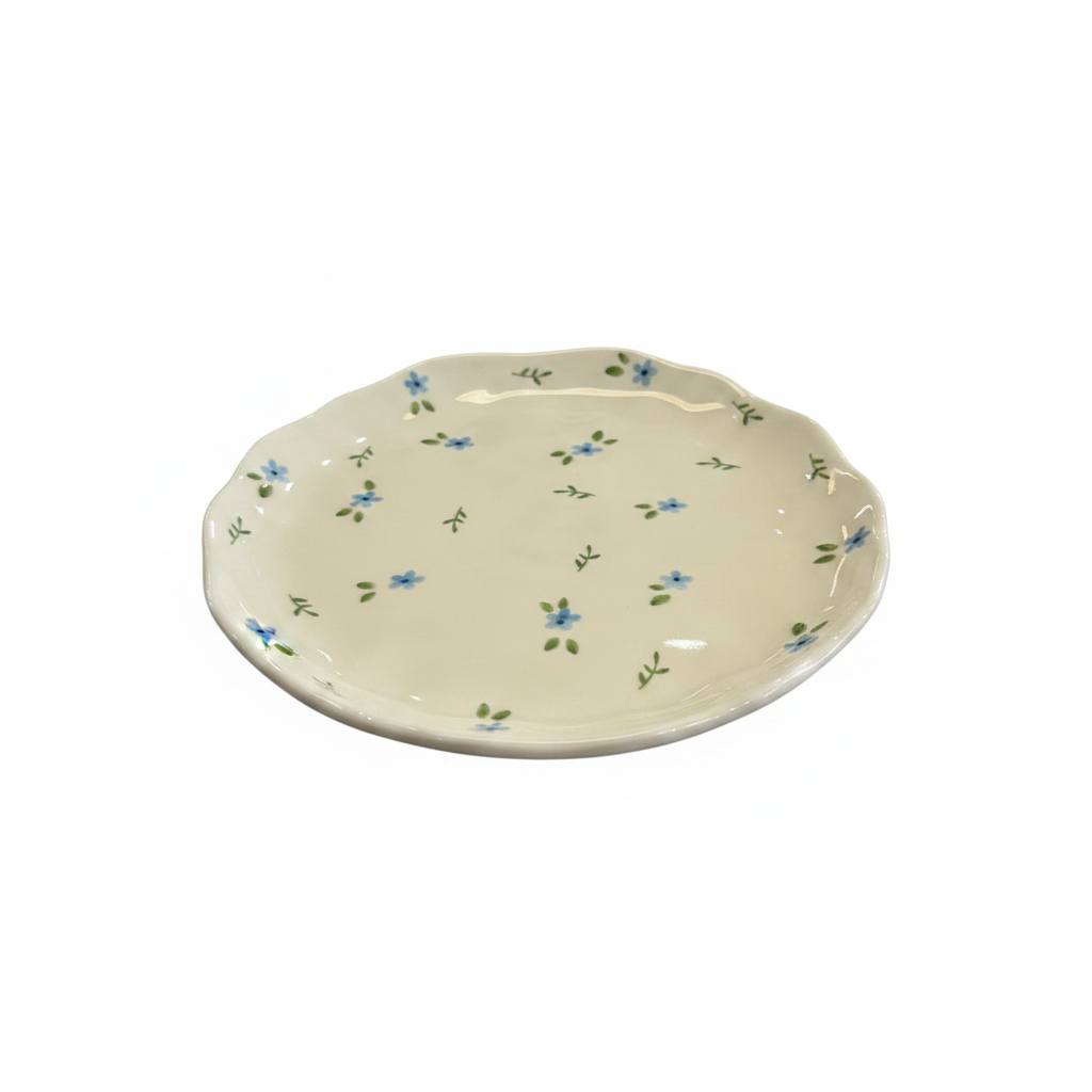 Tiny Blue Floral Plate – 45° Interior View